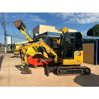 Aluguel Mini Escavadeira Cat 302.7 – Compacta, Potente e Eficiente para Obras de Pequeno e Médio Porte