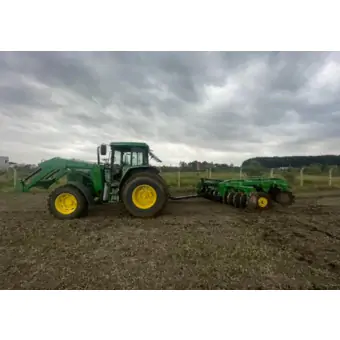 Aluguel de Trator John Deere 6605 Com Grade Aradora Pesada – Força e Confiabilidade para o Trabalho no Campo